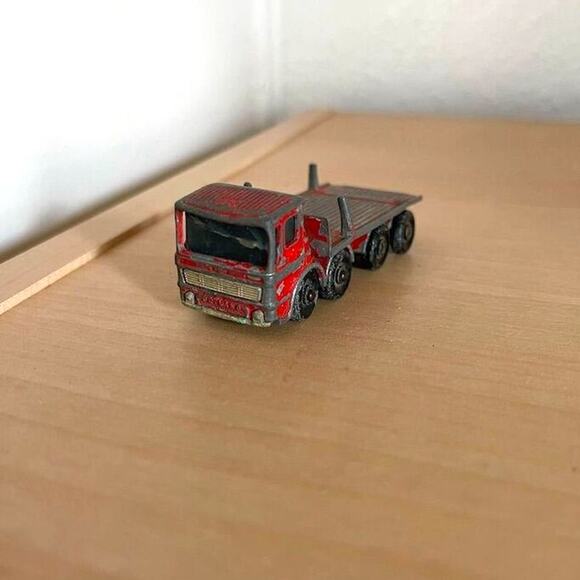 Vintage 1960s Matchbox Lesney No. 10 Leyland Pipe Truck Red Diecast Junkyard - Picture 2 of 10